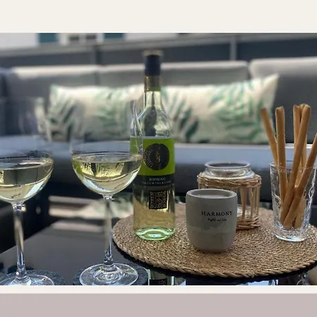 Design-apartment - Gusto Stays!